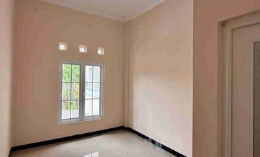 Rumah Baru Mewah murah dekta pasar potorono
