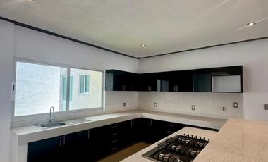 RENTO CASA  NUEVA EN FRACC. COL. CENTRO, CUERNAVACA