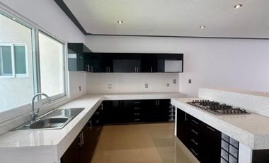 RENTO CASA  NUEVA EN FRACC. COL. CENTRO, CUERNAVACA