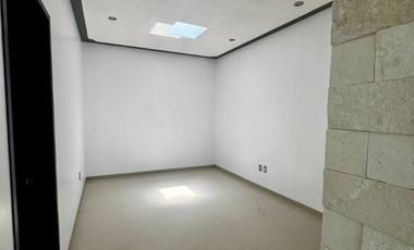 RENTO CASA  NUEVA EN FRACC. COL. CENTRO, CUERNAVACA