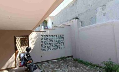 Rumah Luas Terawat Dekat Jl.Raya Karangasem Solo