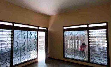 Rumah Luas Terawat Dekat Jl.Raya Karangasem Solo