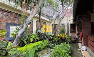 Guesthouse atau Rumah Megah dan Penginapan Tanah Luas Bangunan Kokoh ada Kolam Renang di Jogja Utara dekat Hotel Hyatt Palagan Jogja