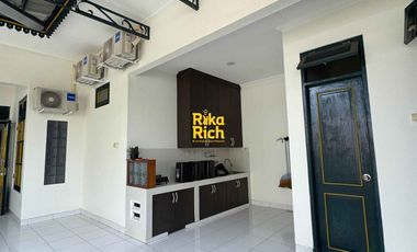 Rumah Klasik Cantik Modern dalam Njeron Benteng Kraton Yogyakarta jarang ada dengan tanah yang minimalis dan full furnished