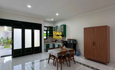 Rumah Klasik Cantik Modern dalam Njeron Benteng Kraton Yogyakarta jarang ada dengan tanah yang minimalis dan full furnished