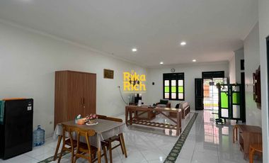 Rumah Klasik Cantik Modern dalam Njeron Benteng Kraton Yogyakarta jarang ada dengan tanah yang minimalis dan full furnished