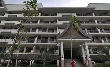 2 BR Condo in Taguig City  w PARKING Bare Unit PHP 30k/mo