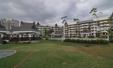 2 BR Condo in Taguig City  w PARKING Bare Unit PHP 30k/mo