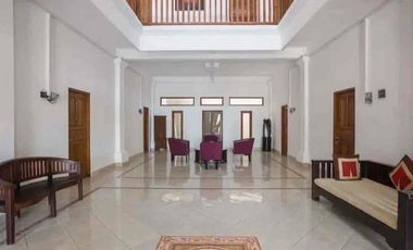 F o r  s a l e 

Kost Elite di Kawasan Premium Denpasar Timur hanya selangkah ke Pantai Sanur dan Padang Galak.