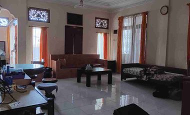 rumah teuku umar dekat simpang 6 Denpasar barat bali