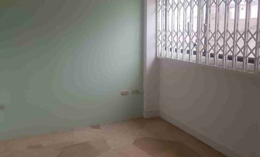 Alquiler de suite cercana al Mall del Sol