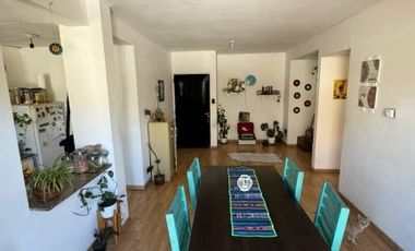 DEPARTAMENTO CÉNTRICO CON COCHERA. APTO CRÉDITO.