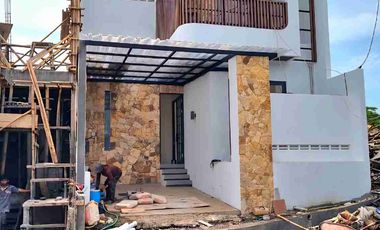 Di Jual vila cantik modern 3 bedroom dengan rooftop ocean view Nusa Dua