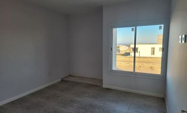 CASA A ESTRENAR. FINANCIACION. PERMUTA POR VEHÍCULOS.