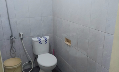 Dijual rumah besar di pinggir jalan raya cocok untuk kostan,dekat area perkantoran Sudirman