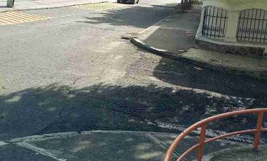 RENTA $ 1500 NEGOCIABLE INCLUYE ALICUOTA , AMPLIO LOCAL COMERCIAL, EXCELENTE UBICACIÓN APROXIMADOS 100 MTRS.