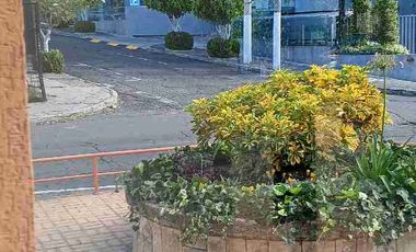 RENTA $ 1500 NEGOCIABLE INCLUYE ALICUOTA , AMPLIO LOCAL COMERCIAL, EXCELENTE UBICACIÓN APROXIMADOS 100 MTRS.