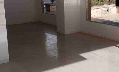 RENTA $ 1500 NEGOCIABLE INCLUYE ALICUOTA , AMPLIO LOCAL COMERCIAL, EXCELENTE UBICACIÓN APROXIMADOS 100 MTRS.