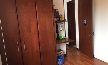 ¡Vive en la cima de la tranquilidad en Encenillos de Sindamanoy! 🌲✨  Disfruta de una vista panorámica inigualable en esta espectacular casa de 4 nive