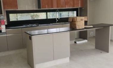 CASA A ESTRENAR EN EXCLUSIVO BARRIO PRIVADO LOS QUEBRACHOS.