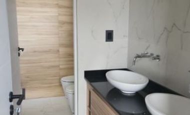 CASA A ESTRENAR EN EXCLUSIVO BARRIO PRIVADO LOS QUEBRACHOS.