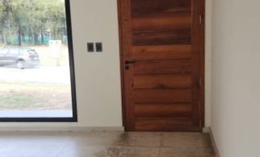 CASA A ESTRENAR EN EXCLUSIVO BARRIO PRIVADO LOS QUEBRACHOS.