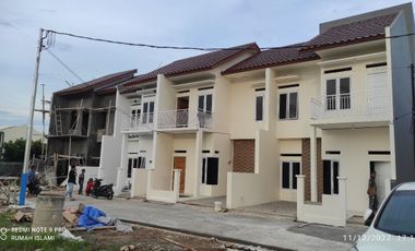 Rumah 2 Lantai SHM Bebas Banjir 3 Menit ke LRT Cikunir Jatibening