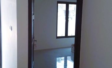 Rumah 2 Lantai SHM Bebas Banjir 3 Menit ke LRT Cikunir Jatibening