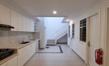 Rumah Mewah Baru Di Jual Kemang Jakarta Selatan