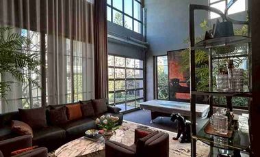 Super luxury 6 bedroom house with a private pool for sale in Pattanakarn