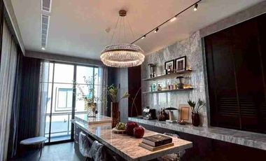 Super luxury 6 bedroom house with a private pool for sale in Pattanakarn