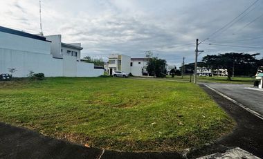 𝗟𝗢𝗧 𝗙𝗢𝗥 𝗦𝗔𝗟𝗘 in 𝗪𝗲𝘀𝘁 𝗪𝗶𝗻𝗴 𝗥𝗲𝘀𝗶𝗱𝗲𝗻𝗰𝗲𝘀 | 𝗘𝗧𝗢𝗡 𝗖𝗶𝘁𝘆, 𝗦𝘁𝗮. 𝗥𝗼𝘀𝗮, 𝗟𝗮𝗴𝘂𝗻𝗮