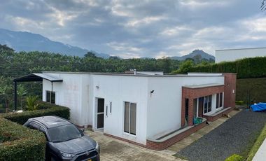 VENTA DE HERMOSA CASA CAMPESTRE EN COMBIA LUGAR EXCLUSIVO PARA LOS AMANTES DE LA NATURALEZA.