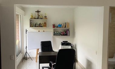 VENTA DE HERMOSA CASA CAMPESTRE EN COMBIA LUGAR EXCLUSIVO PARA LOS AMANTES DE LA NATURALEZA.