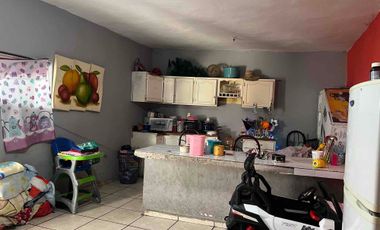 CASA EN VENTA - 6 Recámaras - $1,300,000 (no aplica crédito)