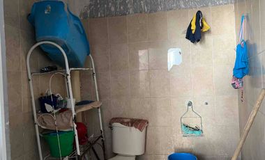 CASA EN VENTA - 6 Recámaras - $1,300,000 (no aplica crédito)