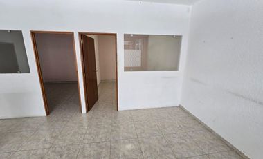 Oficina o Local en Renta en Planta Baja en Avenida Lomas Verdes