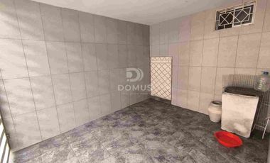 VENTA - CASA REMODELADA