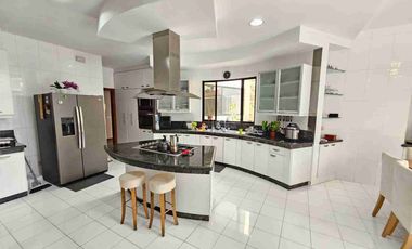 Casa de Venta Urb San Isidro
Km 3 vía Samborondón