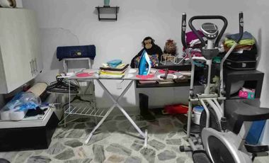 VENDO APARTAMENTO AURORA PRIMER PISO AREA 80 METROS