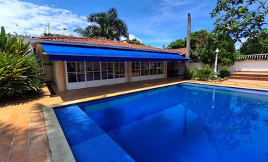 Venta espectacular casa en ciudad Jardin cali