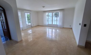 Venta espectacular casa en ciudad Jardin cali