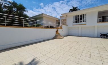 Venta espectacular casa en ciudad Jardin cali