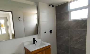 ARRIENDO APARTAMENTE EXCELENTE UBICACIÓN, CERCA DE TODO, CON SENDERO PEATONAL