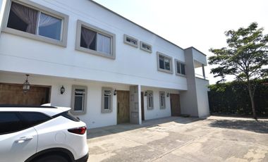 Venta espectacular casa espejo en pance