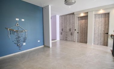 Venta espectacular casa espejo en pance