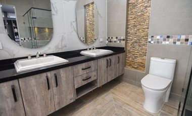 Venta espectacular casa espejo en pance