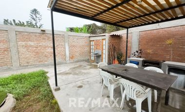 Casa Moderna con Piscina y Gran Terreno en Venta – Cieneguilla. Ubicación Inmejorable!!!