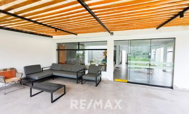 Casa Moderna con Piscina y Gran Terreno en Venta – Cieneguilla. Ubicación Inmejorable!!!