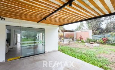 Casa Moderna con Piscina y Gran Terreno en Venta – Cieneguilla. Ubicación Inmejorable!!!